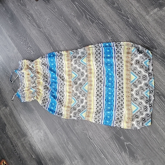 Dress - Picture 2 of 7